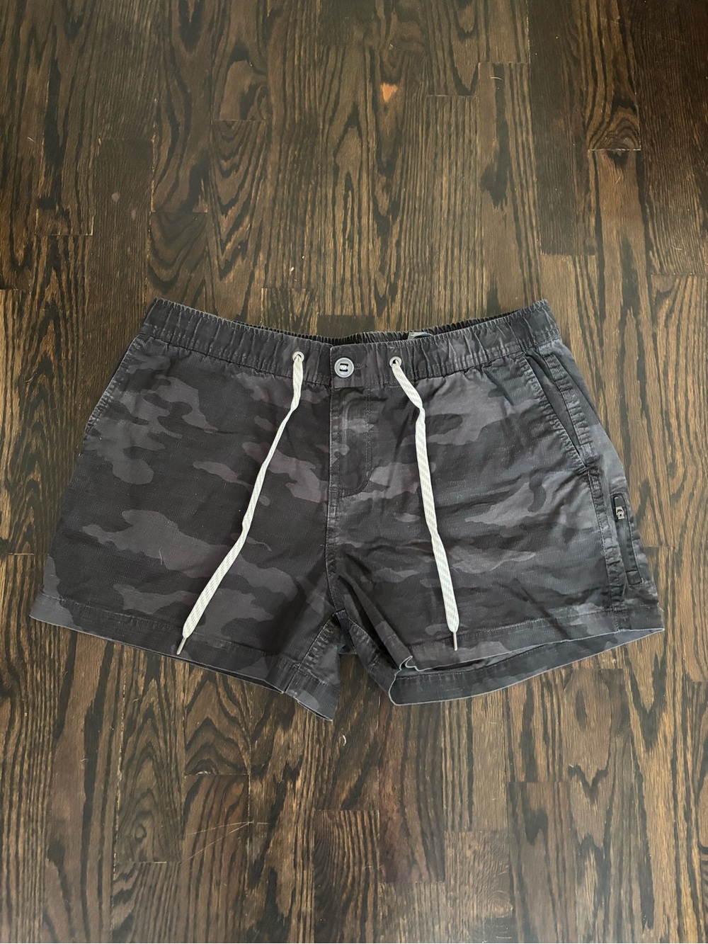 Women’s Vuori Charcoal Camo Drawstring Shorts